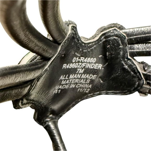 Rialto black thong comfort sandals with Silver & rhinestone detail Size 7M - Picture 8 of 8